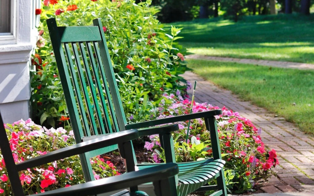 The Four Chimneys Inn