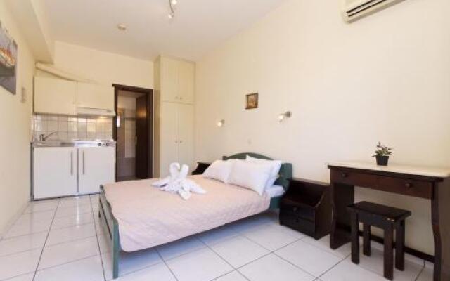 Theodora Studios & Apartments