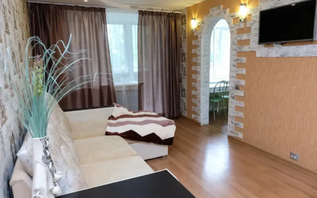 Apartments on Sovetskaya str., 19A,