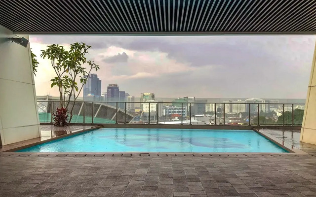 Exclusive and Modern Studio at Menteng Park Apartment