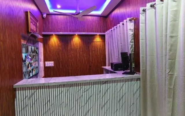 V R S Deluxe Dormitory