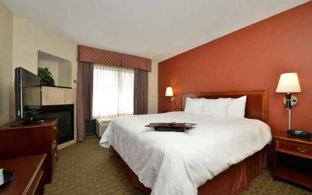 Hampton Inn East Aurora