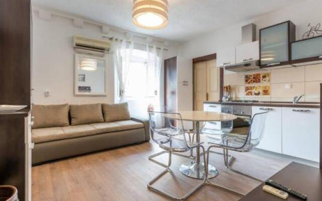 Old Town Charm Apartment