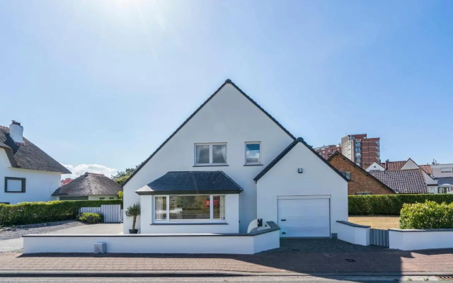 Villa Gamoni - spacious holiday home with garden