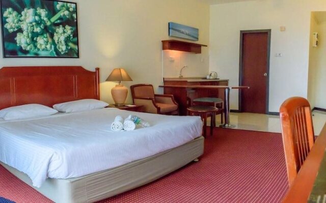 H Beach Suite at Rainbow Paradise Beach Resort