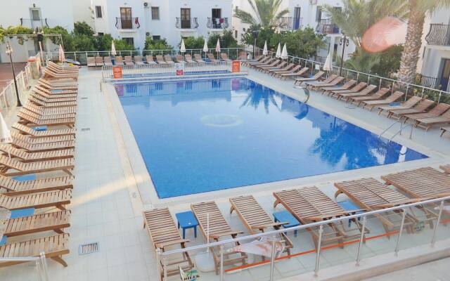 Dilek Hotel & Apartments