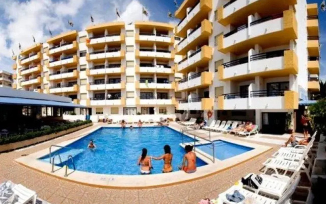 Apartamentos Mira Mola