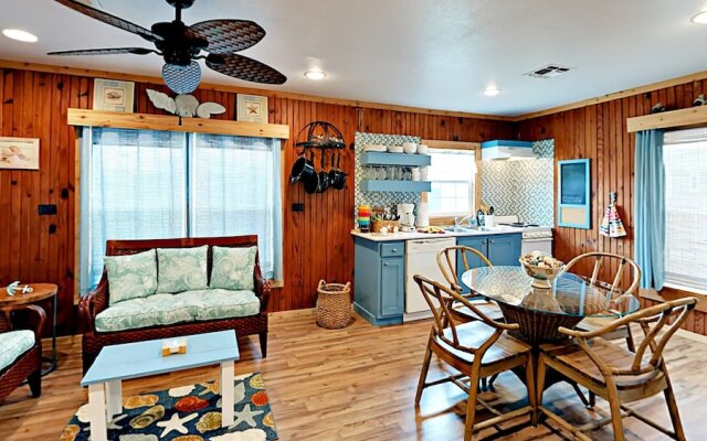 Sunrise Cabana by RedAwning 