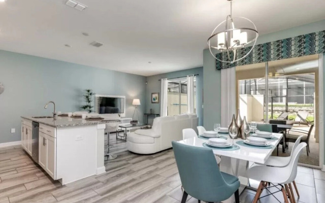 Upscale Champions Gate Townhome - 4 Bed