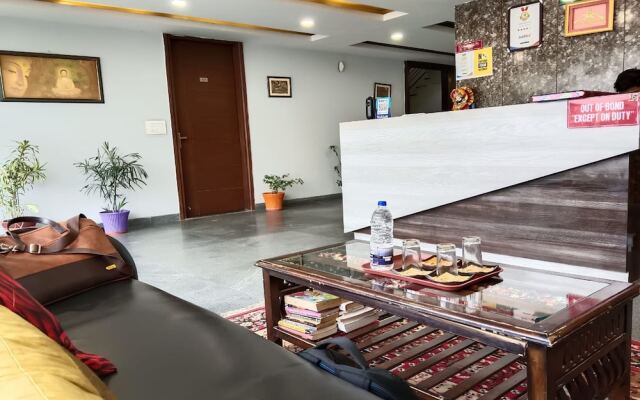 The Indian Hotel & Kitchen