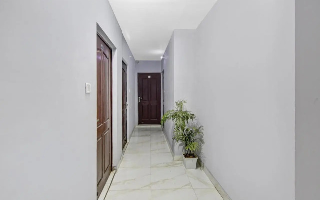 OYO Flagship 70370 Silver Inn