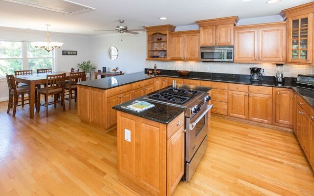 Pelican's Reach 4 Bedroom Condo