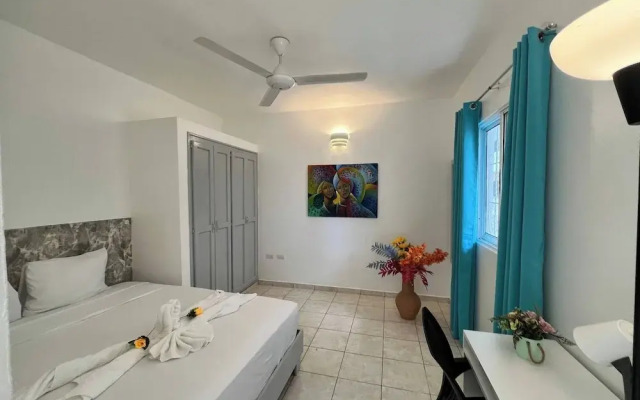 Secure 2-pers Apartment Close to the Beach