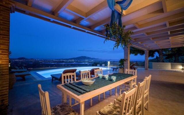 Castelli Luxury Villa