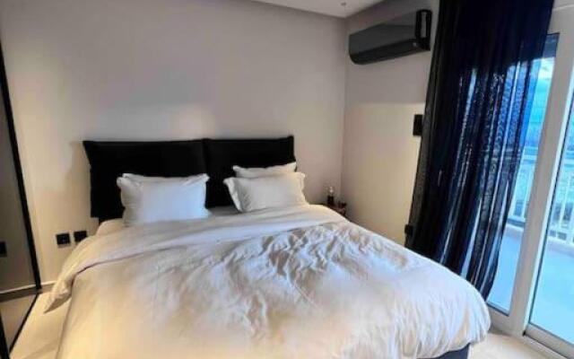 Lagonisi 2 bedroom luxury Apartment by the sea!