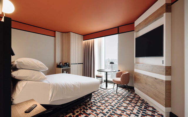 DoubleTree by Hilton Amsterdam Centraal Station