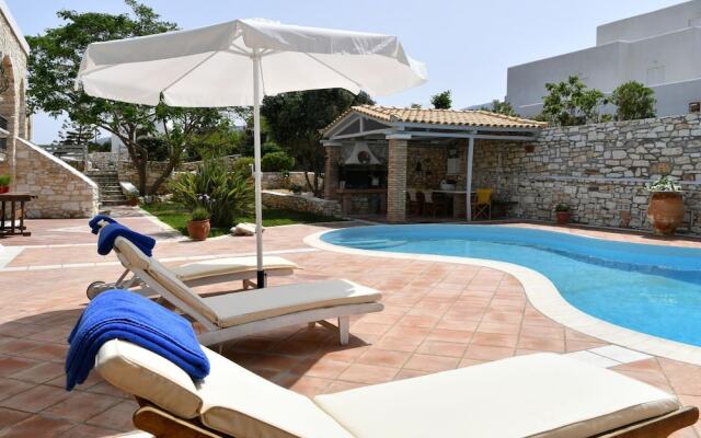 Anemolia Apartments With Pool
