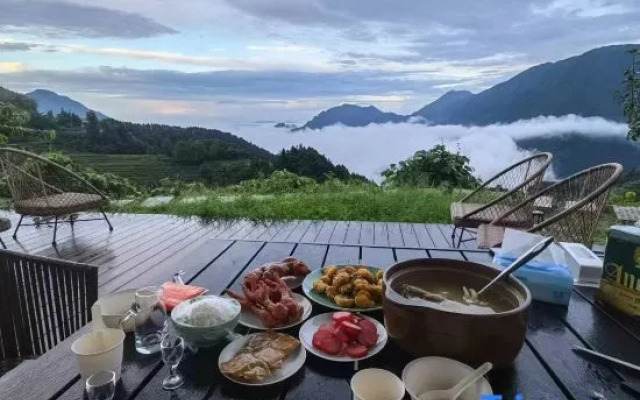 Yi Shuang Ren Hostel