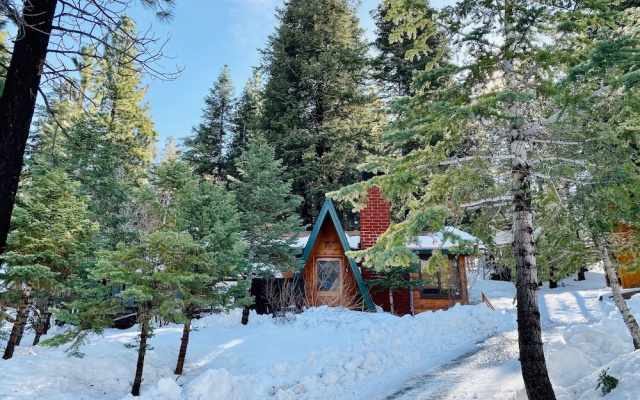 Moonlight Lodge