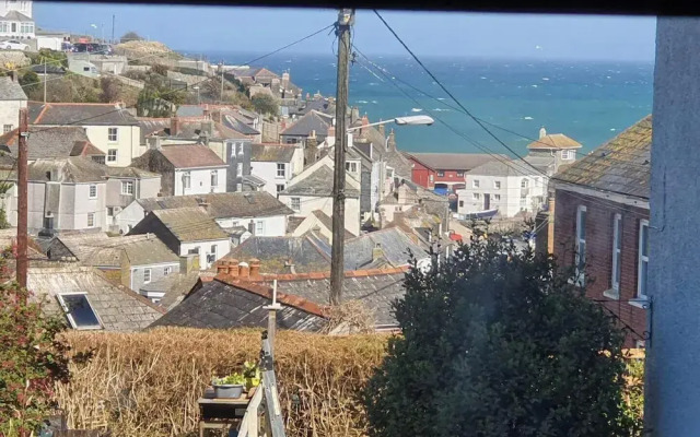 Seaview-petsok-patio-1br