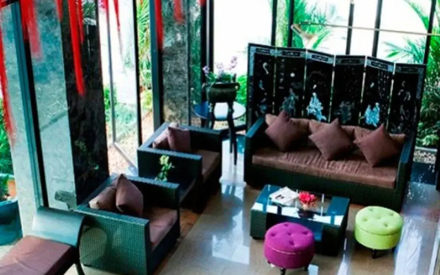 Bonito Chinos Hotel