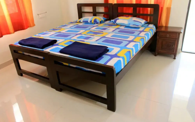 CasaMelhor Modern Appt Candolim CM080