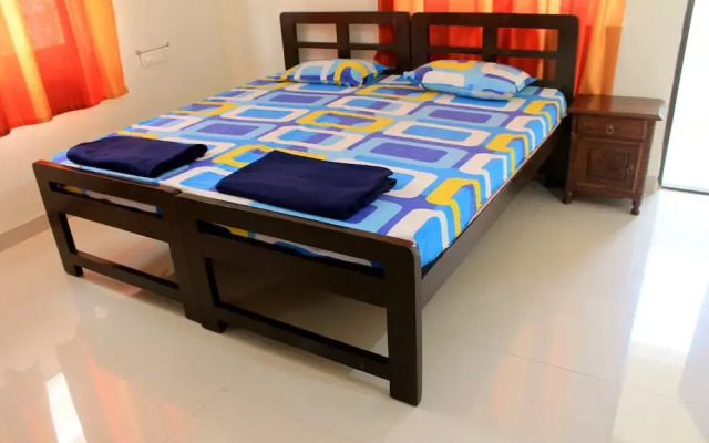 CasaMelhor Modern Appt Candolim CM080