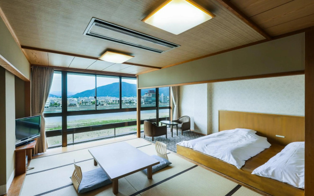Hotel Park – Guest Rooms – Gifu