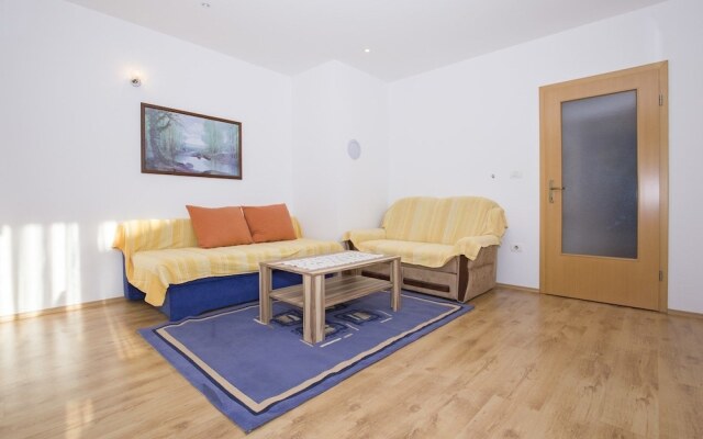 Apartments Alen / Two Bedroom A5