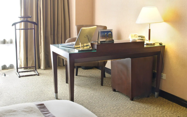 Grand Forward Hotel