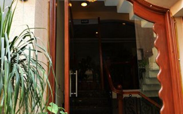 Hotel Regalia Retreat by OYO