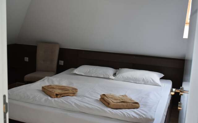 Apartments Mujen Lux