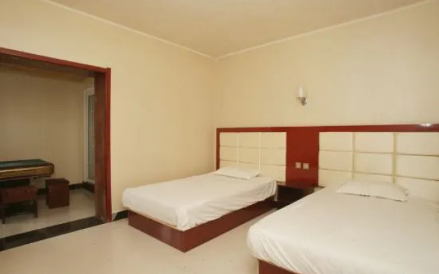 Guilin yiran Hotel (Weizhou Park Branch)