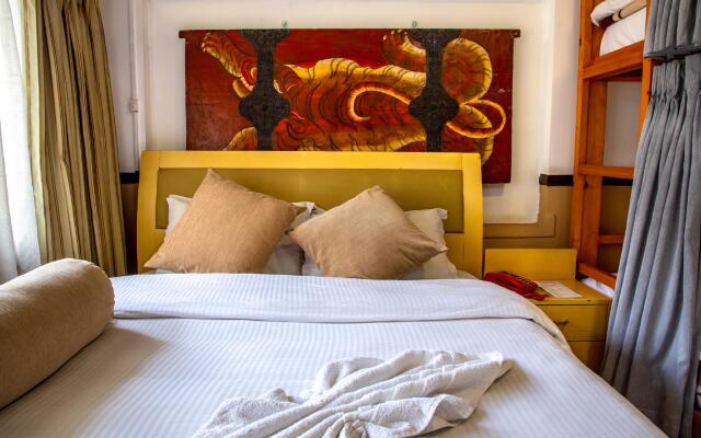 Shangri-la Boutique Hotel