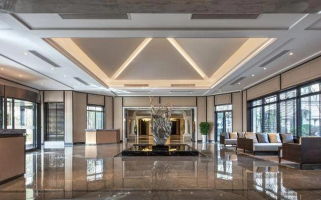 Hangzhouyuxiang Lake Health Resort