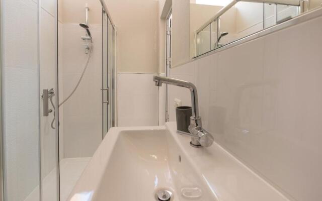 ampio luminoso 3 camere 3 bagni giardino quiete Wi-Fi