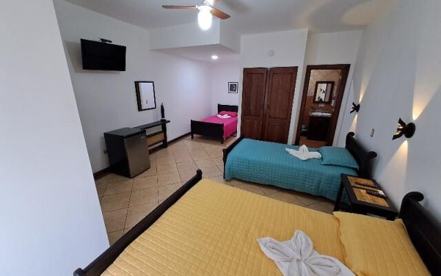 Hotel Alma De Luna