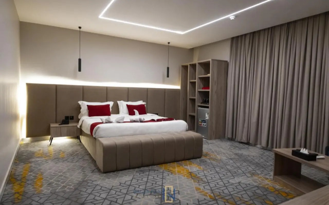 Golden New Palace Al Safa