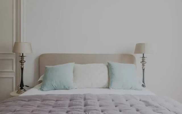 Spacious Apartment - 5br/12p - Chaillot