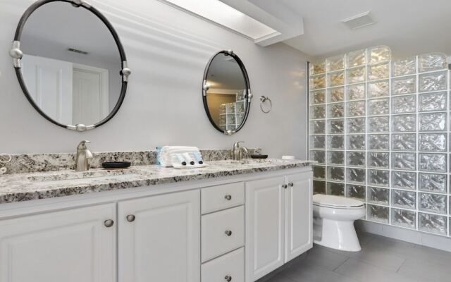 3506 Windsor 2 Bedroom Condo