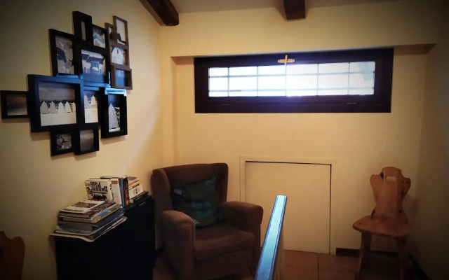 Cà Tron Apartment