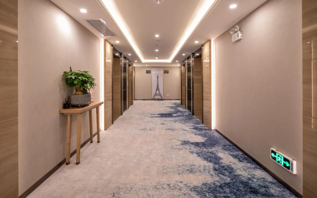 China Mayors Plaza Hotel