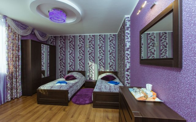 Отель Nadobu Hotel Poznyaki