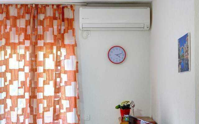 Inner City Apartment