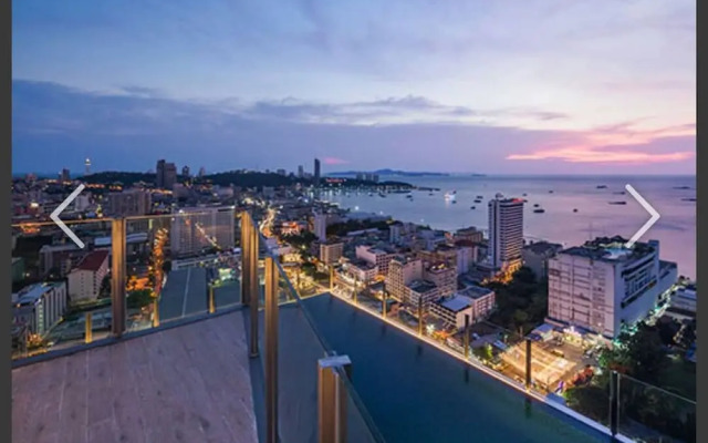 The Base Central Pattaya - 1 bdr Condo With Pool