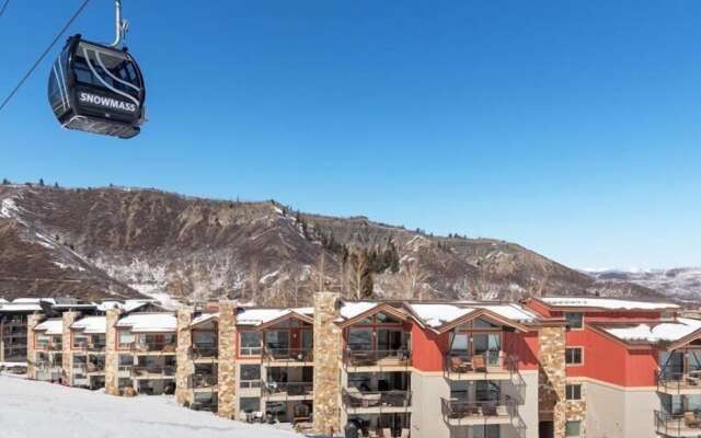The Enclave at Snowmass by Frias