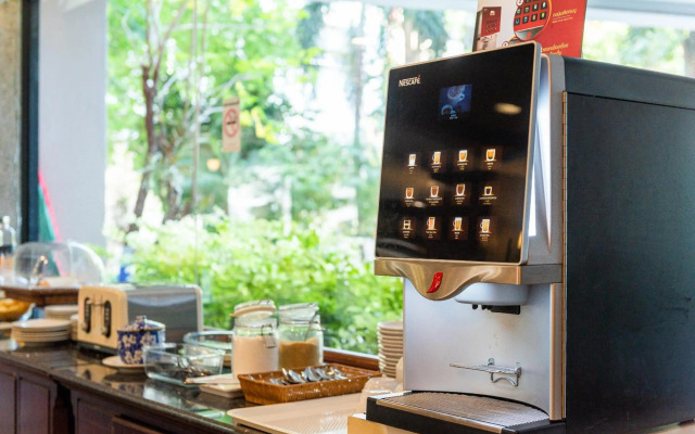 Nonthaburi Palace Hotel