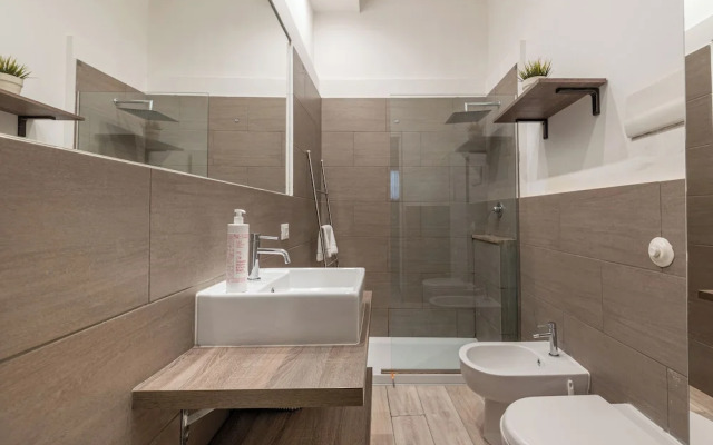 Real Umberto Apartments by WonderfuI Italy