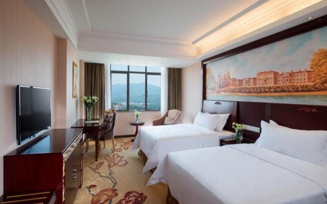 Vienna Hotel Shawan