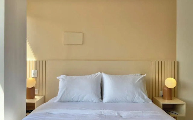 Oliving in Laureles by Wynwood House